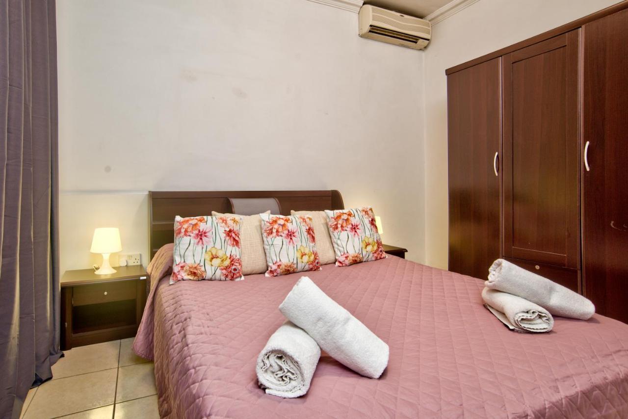 Morina Court - St Julians Seaside Bliss Apartments And Penthouse By Shortletsmalta Saint Julian's 外观 照片